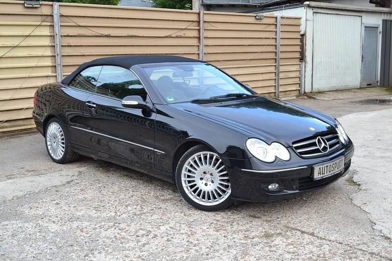 Gebraucht Mercedes CLK200 Avantgarde 184 PS (135 kW) 2007 Schwarz Cabrio