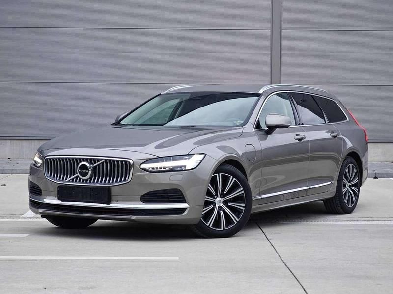 Gebraucht Volvo V90 Momentum 341 PS (250 kW) 2021 Grau Kombi