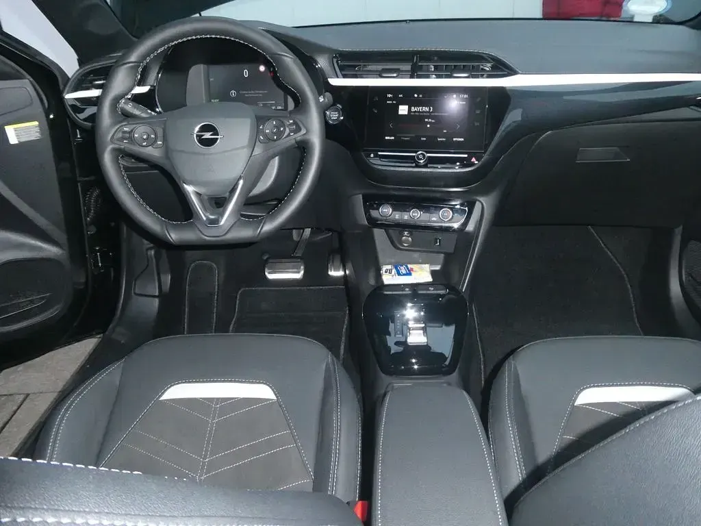 Gebraucht Opel Corsa-e Ultimate 100 kW (136 PS) 2023 Kleinwagen