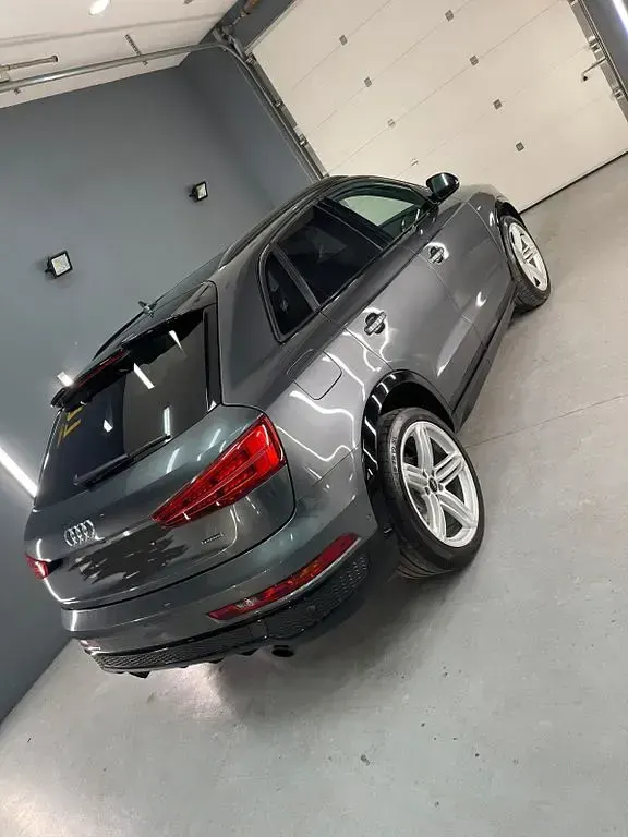 Gebraucht Audi Q3 Competition 220 PS (161 kW) 2018 Grau SUV