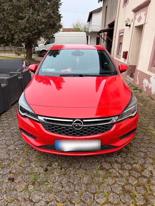 Gebraucht Opel Astra 150 PS (110 kW) 2016 Rot Kleinwagen