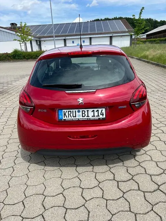 Gebraucht Peugeot 208 Access 68 PS (50 kW) 2017 Rot Kleinwagen
