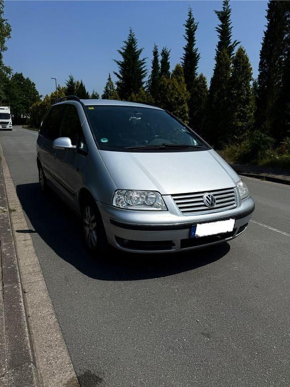 Silber Gebraucht 2009 VW Sharan United Van / Kleinbus | 5.000 € (Fairer Preis) - Bild 1/4