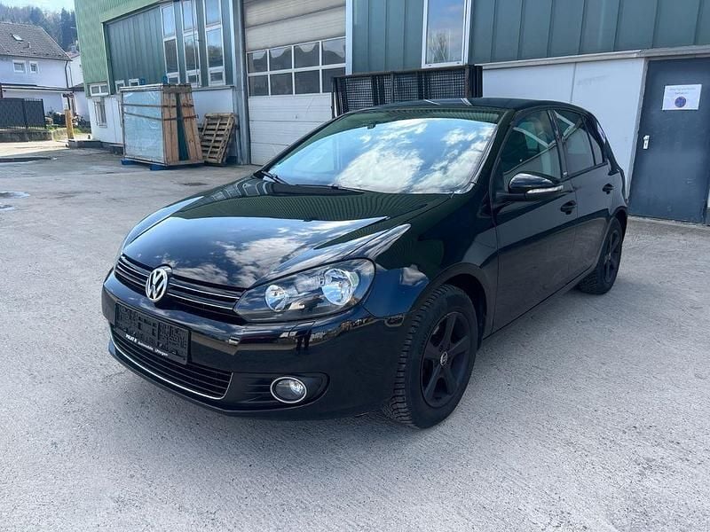 Gebraucht VW Golf VI Style 86 PS (63 kW) 2011 Schwarz Kleinwagen