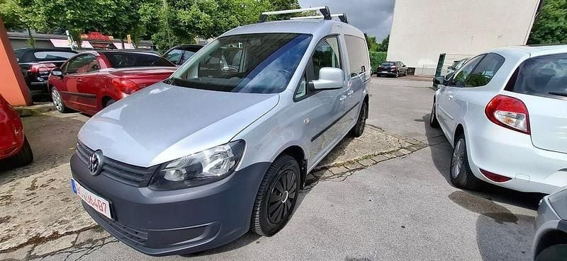 Silber Gebraucht 2013 VW Caddy Trendline Van / Kleinbus | 5.500 € (Guter Preis) - Bild 1/4
