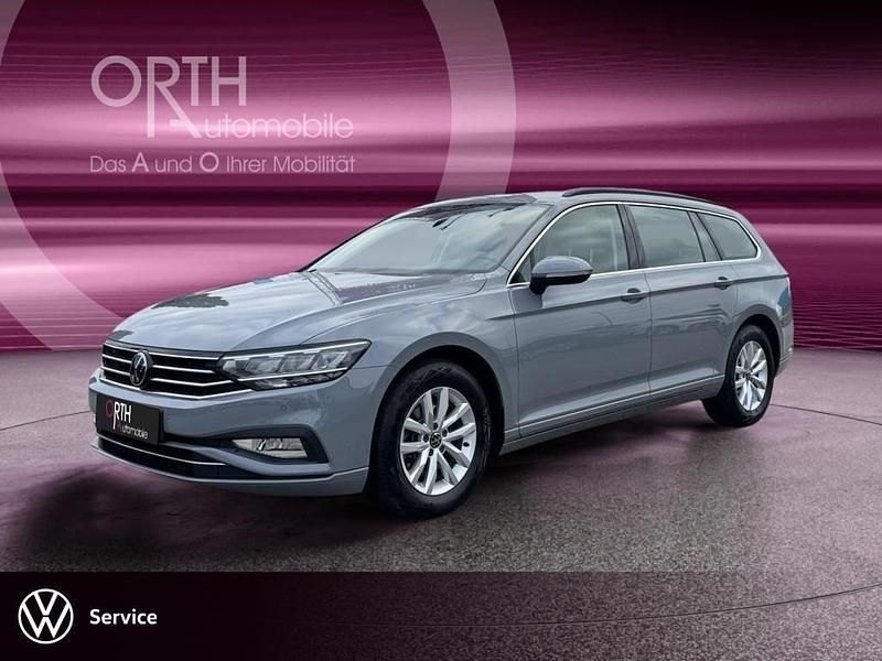Grau Gebraucht 2022 VW Passat Kombi | 23.849 € (Fairer Preis) - Bild 1/4