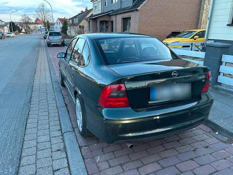 Gebraucht Opel Vectra 147 PS (108 kW) 2001 Grün Limousine