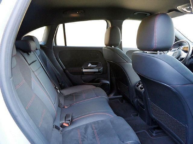 Gebraucht Mercedes EQA300 AMG 167 kW (228 PS) 2024 Silber SUV