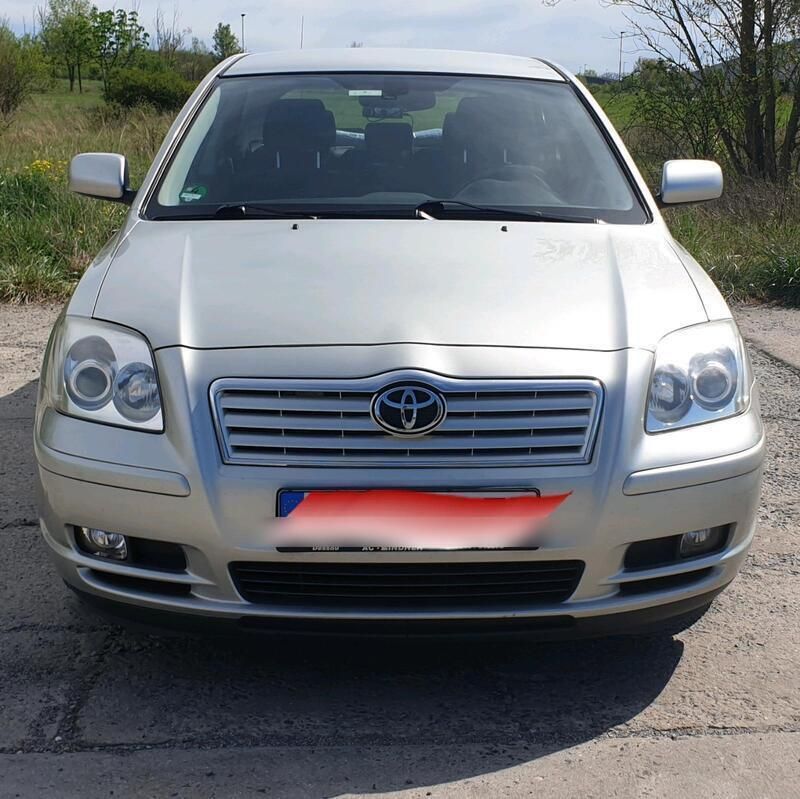 Grau Gebraucht 2006 Toyota Avensis Limousine | 2.900 € (Guter Preis) - Bild 1/4