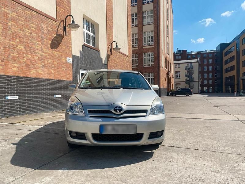 Gebraucht Toyota Corolla Verso 2007 Silber Van / Kleinbus