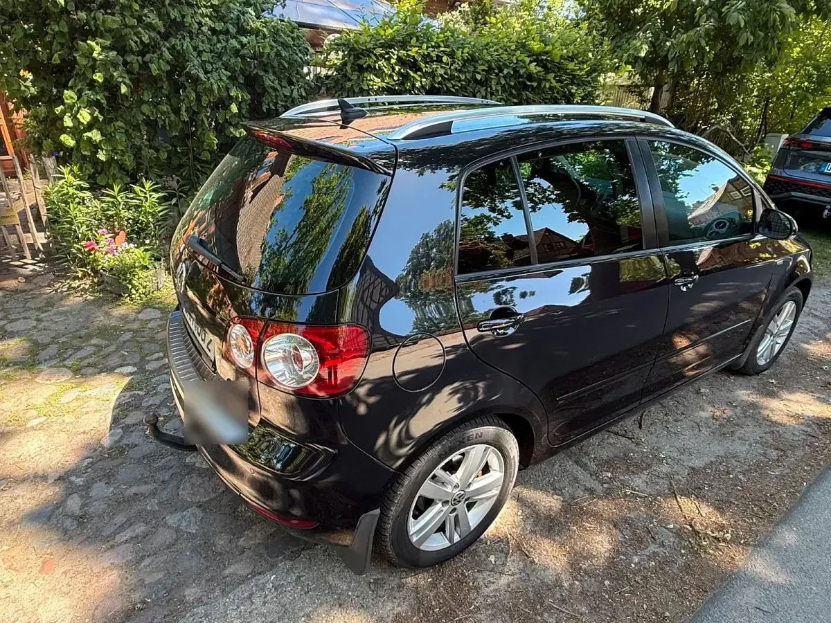 Gebraucht VW Golf VII Match 77 PS (56 kW) 2012 Schwarz Limousine