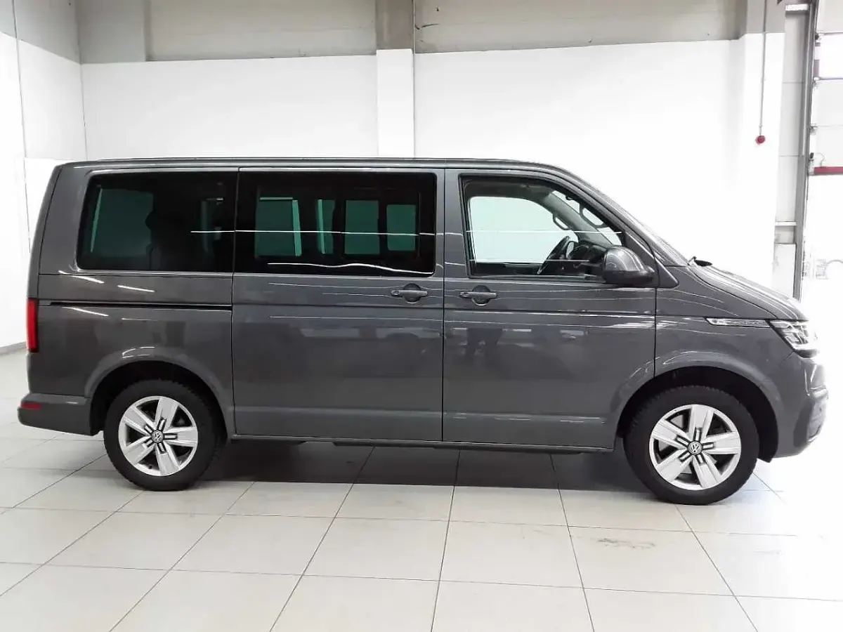 Gebraucht VW T6.1 Comfortline 204 PS (150 kW) 2022 Indiumgrau metallic Van
