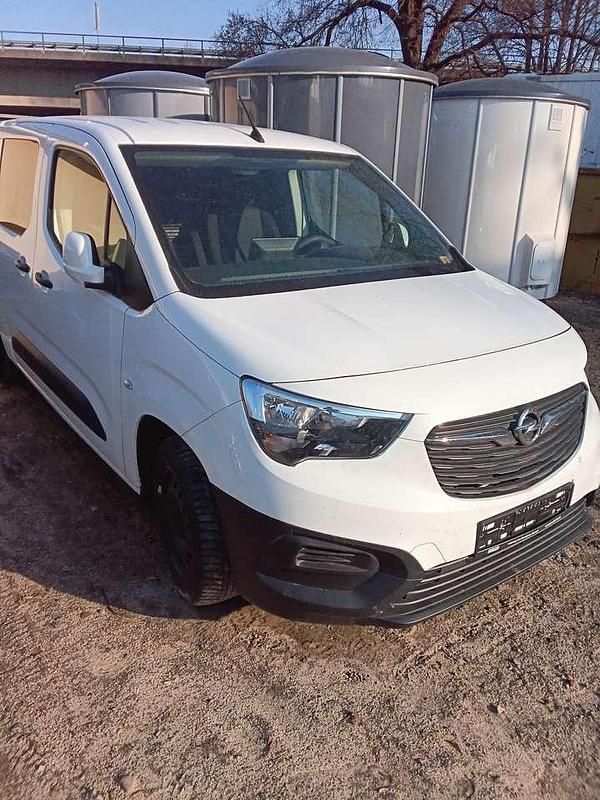 Gebraucht Opel Combo 102 PS (75 kW) 2021 Weiß Van / Kleinbus