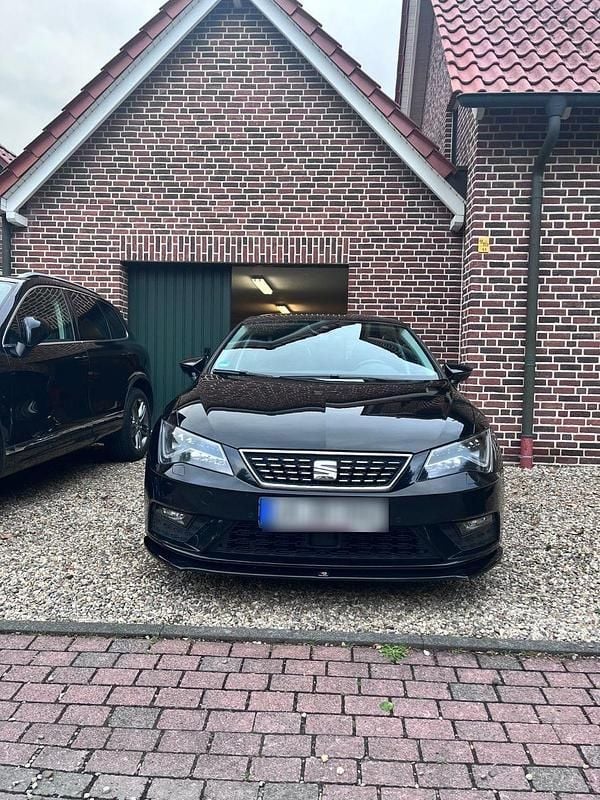 Gebraucht Seat Leon XCELLENCE 150 PS (110 kW) 2019 Schwarz Limousine