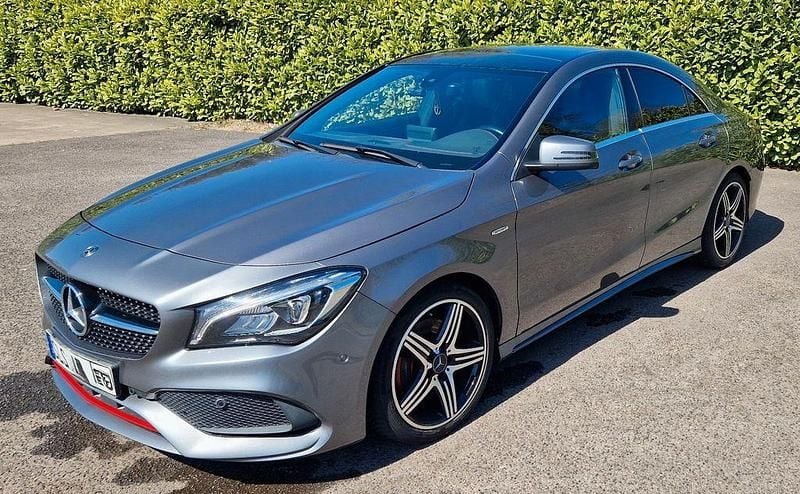 Gebraucht Mercedes CLA250 Edition 218 PS (160 kW) 2017 Grau Limousine