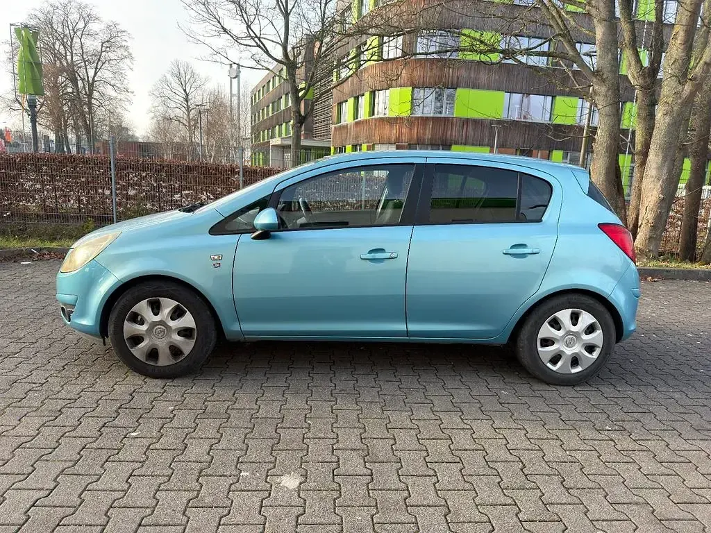 Gebraucht Opel Corsa 87 PS (63 kW) 2011 Blau Kleinwagen