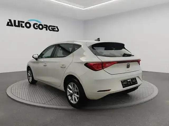 Gebraucht Seat Leon Style 150 PS (110 kW) 2023 Weiß Limousine