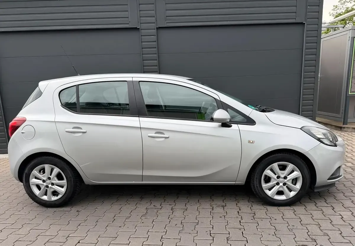 Gebraucht Opel Corsa 95 PS (69 kW) 2015 Silber Kleinwagen