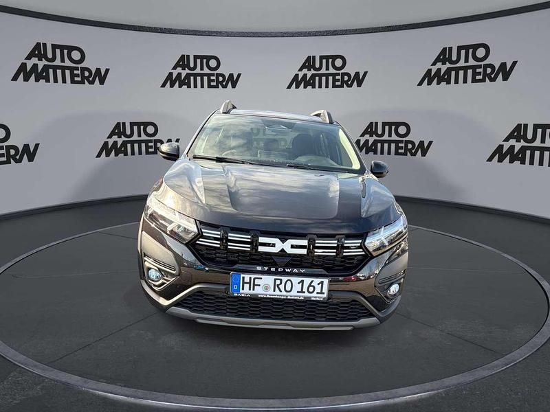 Neu Dacia Sandero Expression 91 PS (66 kW) 2025 Schwarz Limousine