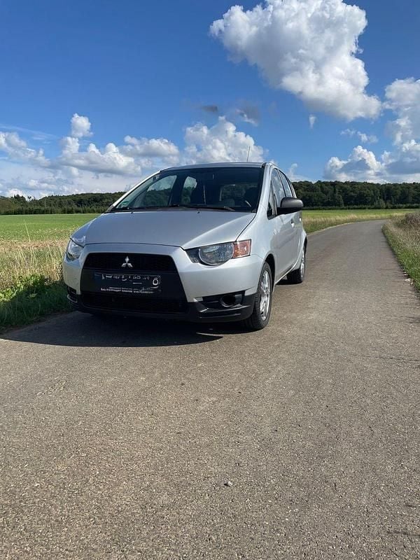 Silber Gebraucht 2010 Mitsubishi Colt Inform Kleinwagen | 2.350 € (Superpreis) - Bild 1/4