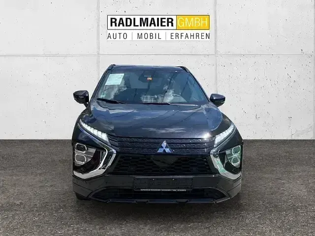 Gebraucht Mitsubishi Eclipse Cross Plus 98 PS (72 kW) 2022 Panther schwarz (metallic) SUV