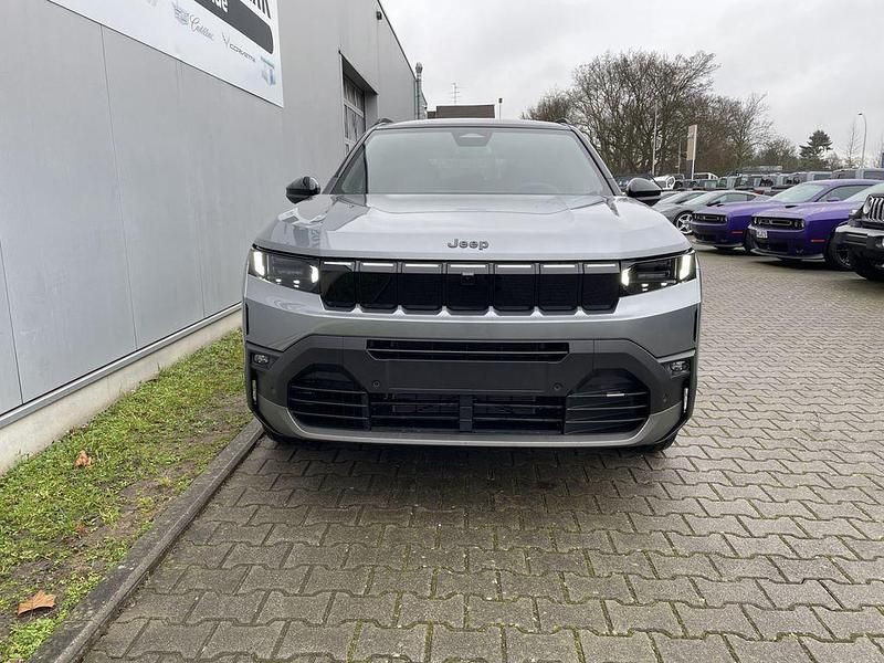Neu Jeep Compass 145 PS (106 kW) 2026 Grau SUV