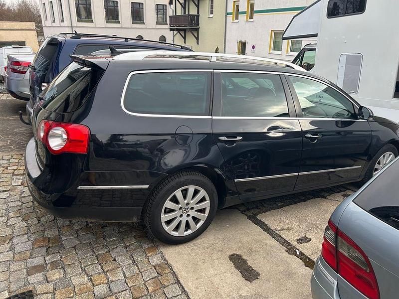 Gebraucht VW Passat Highline 140 PS (102 kW) 2009 Schwarz Kombi
