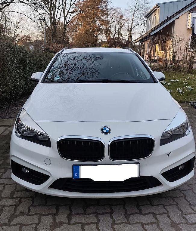 Gebraucht BMW 216 Active Tourer 116 PS (85 kW) 2017 Weiß Van / Kleinbus