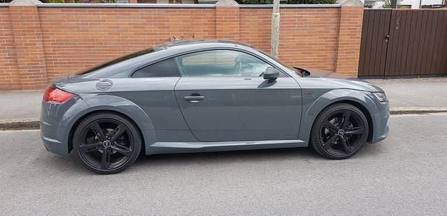 Gebraucht Audi TT Comfort 184 PS (135 kW) 2017 Grau Coupé