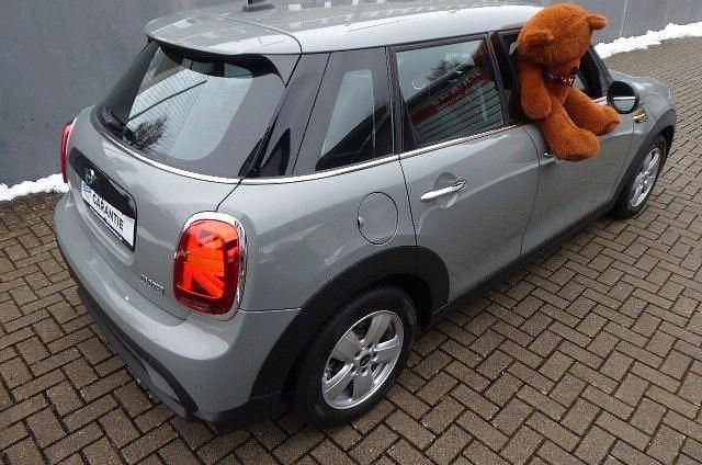 Gebraucht Mini Cooper Essential 136 PS (100 kW) 2022 Grau Kleinwagen