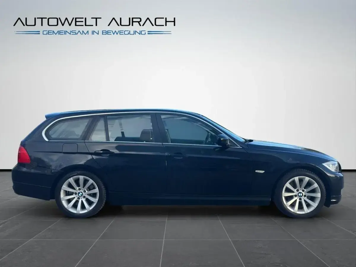 Gebraucht BMW 325 204 PS (150 kW) 2010 Schwarz Kombi