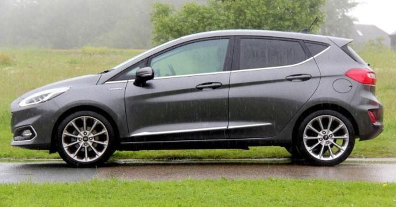 Grau Gebraucht 2018 Ford Fiesta Vignale Kleinwagen | 11.800 € (Fairer Preis) - Bild 1/1
