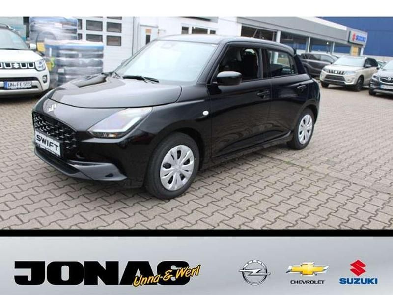 Schwarz Neu 2025 Suzuki Swift Club Kleinwagen | 18.390 € - Bild 1/3