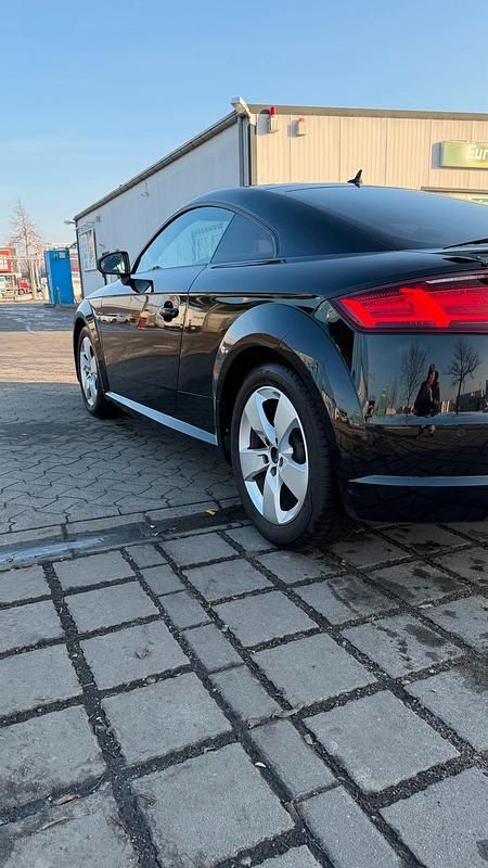 Gebraucht Audi TT 180 PS (132 kW) 2016 Schwarz Coupé