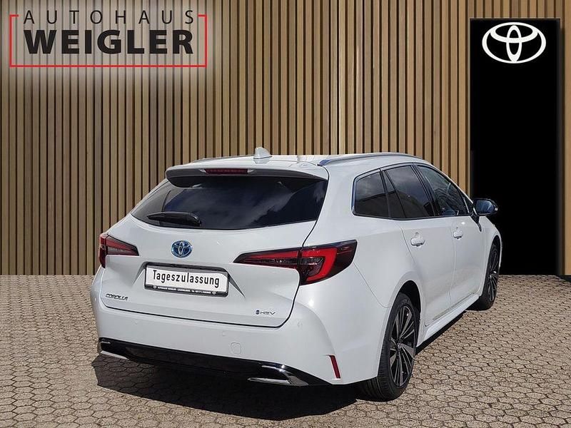 Neu Toyota Corolla 98 PS (72 kW) 2025 Dynamicgrey Kombi