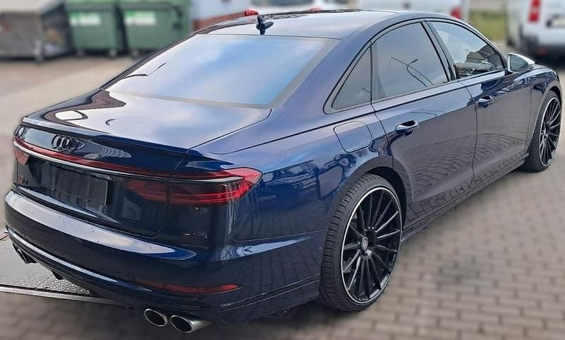 Gebraucht Audi S8 Sport 571 PS (419 kW) 2020 Blau Limousine