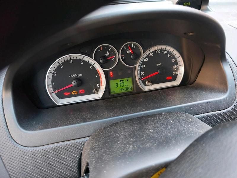 Gebraucht Chevrolet Aveo 84 PS (61 kW) 2009 Rot Kleinwagen