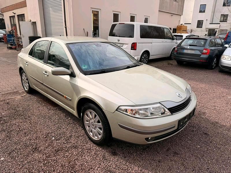 Gebraucht Renault Laguna II 115 PS (84 kW) 2002 Andere farben Limousine