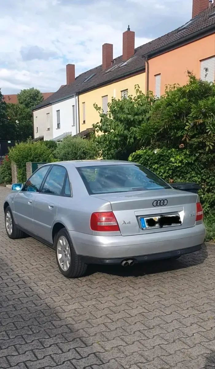 Gebraucht Audi A4 165 PS (121 kW) 2000 Silber Limousine