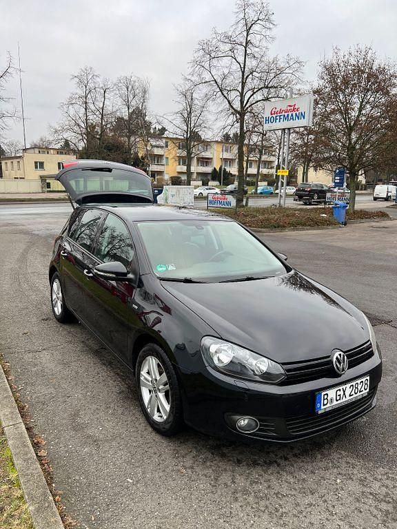 Schwarz Gebraucht 2012 VW Golf Match Limousine | 4.800 € (Fairer Preis) - Bild 1/4