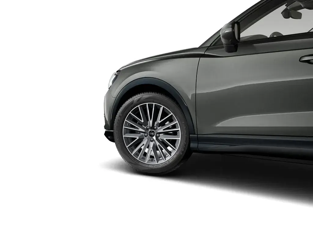 Gebraucht Audi Q3 Advanced Plus 150 PS (110 kW) 2025 Chronosgrau metallic SUV