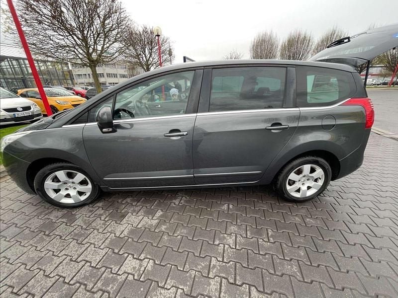 Gebraucht 2011 Peugeot 5008 Allure Van / Kleinbus | 1.990 € - Bild 1/4