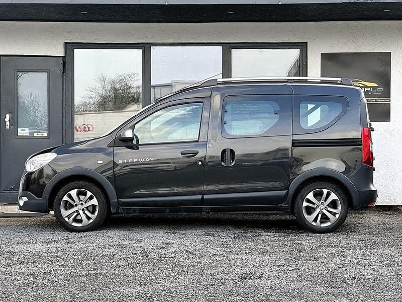 Gebraucht Dacia Dokker Stepway 116 PS (85 kW) 2017 Schwarz Van / Kleinbus