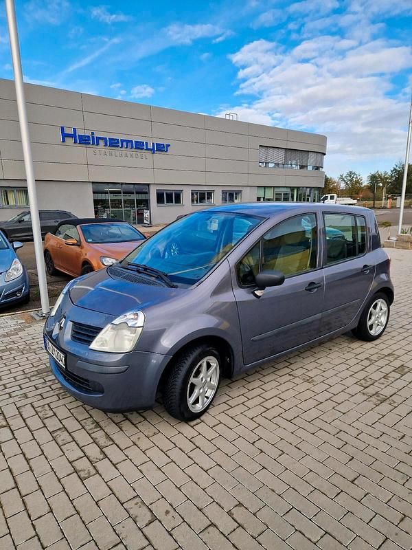 Grün Gebraucht 2007 Renault Modus Van / Kleinbus | 1.300 € - Bild 1/4