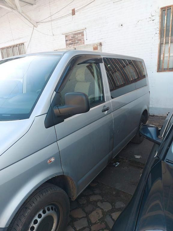 Gebraucht VW T5 131 PS (96 kW) 2008 Grau Van