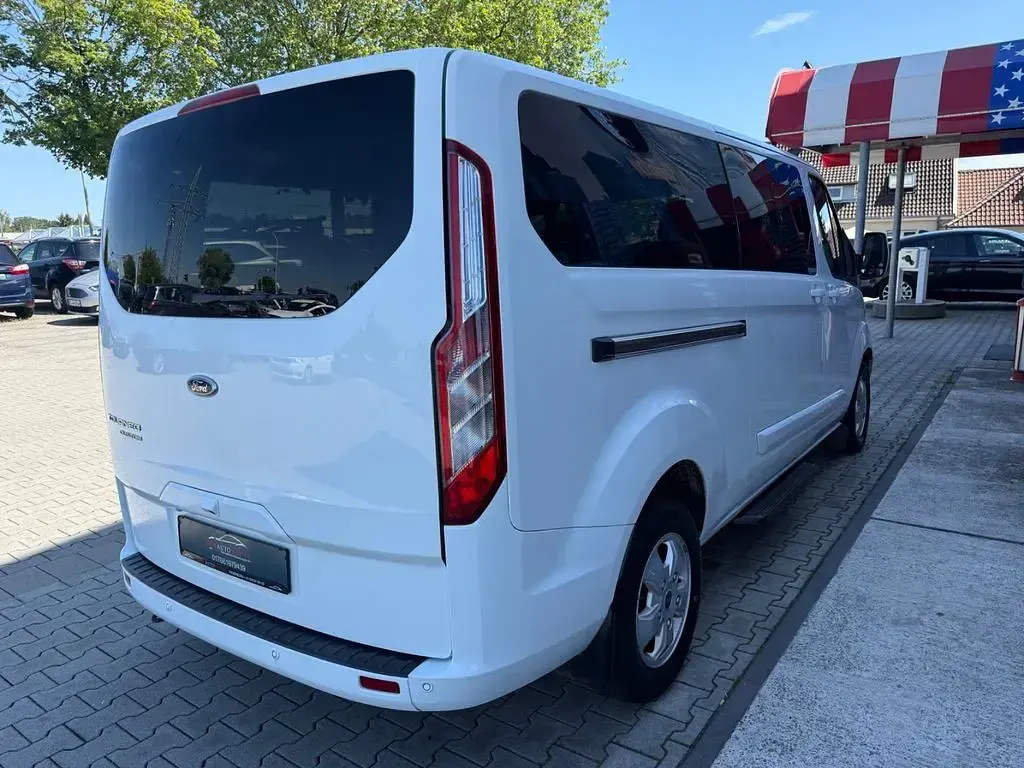 Gebraucht Ford Transit 170 PS (125 kW) 2017 Weiß Van / Kleinbus
