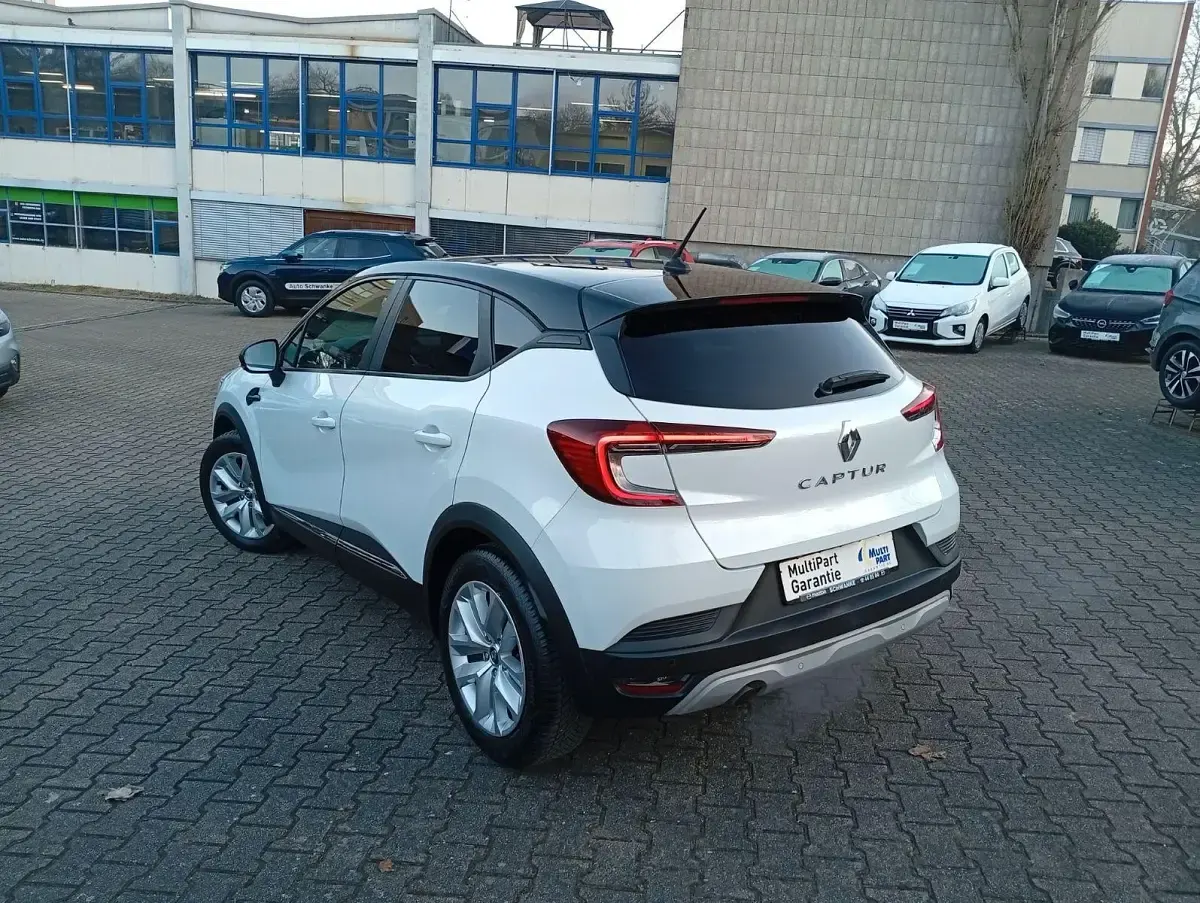 Gebraucht Renault Captur Experience 131 PS (96 kW) 2021 Weiß SUV