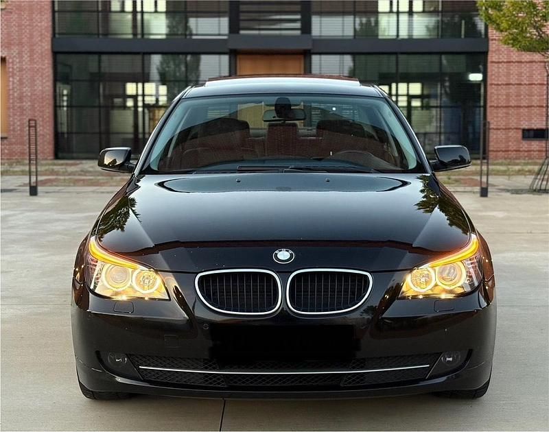 Schwarz Gebraucht 2008 BMW 520 Limousine | 4.500 € (Fairer Preis) - Bild 1/4