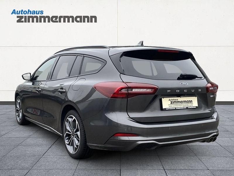 Gebraucht Ford Focus ST-Line 125 PS (91 kW) 2023 Grau Kombi