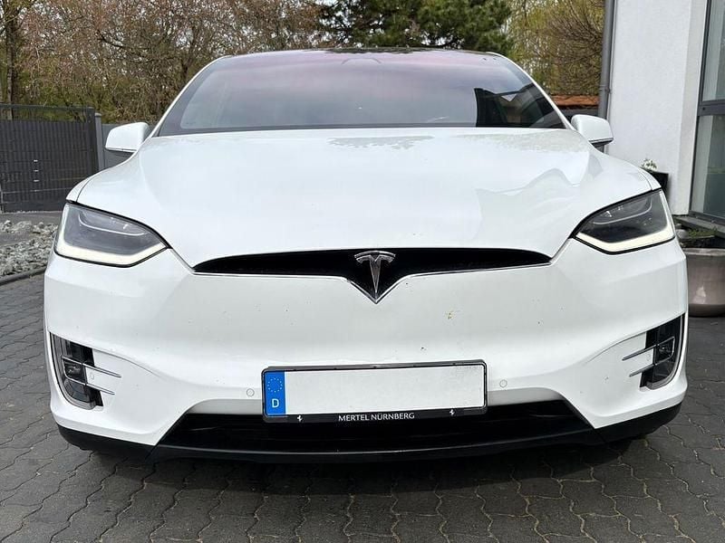 Second-hand Tesla Model X 567 kW (772 CP) 2017 Alb SUV